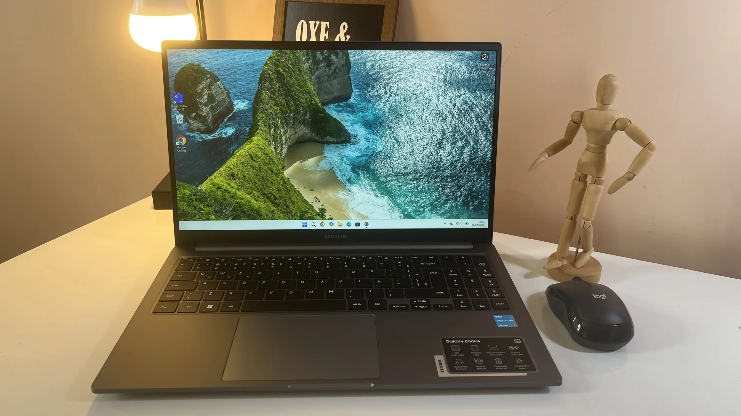 Galaxy Book 4 com Intel i3 é Bom? Vale a Pena? Análise/Review Galaxy Book 4 frente